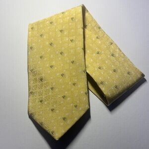Giorgio Armani Vintage Men's Yellow Patterned Silk Tie - Classic Solid Accent